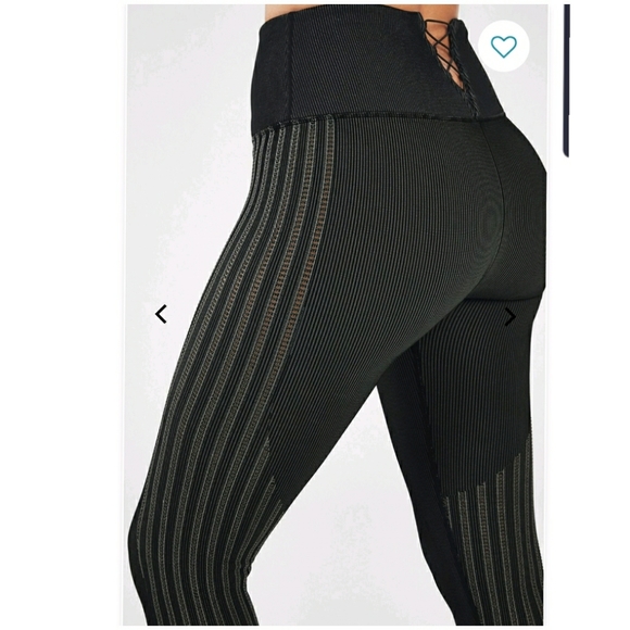 High-Waisted Seamless Rib Legging - Picture 2 of 4